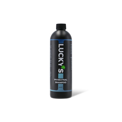pH-neutral car shampoo for safe and effective cleaning on every surface.