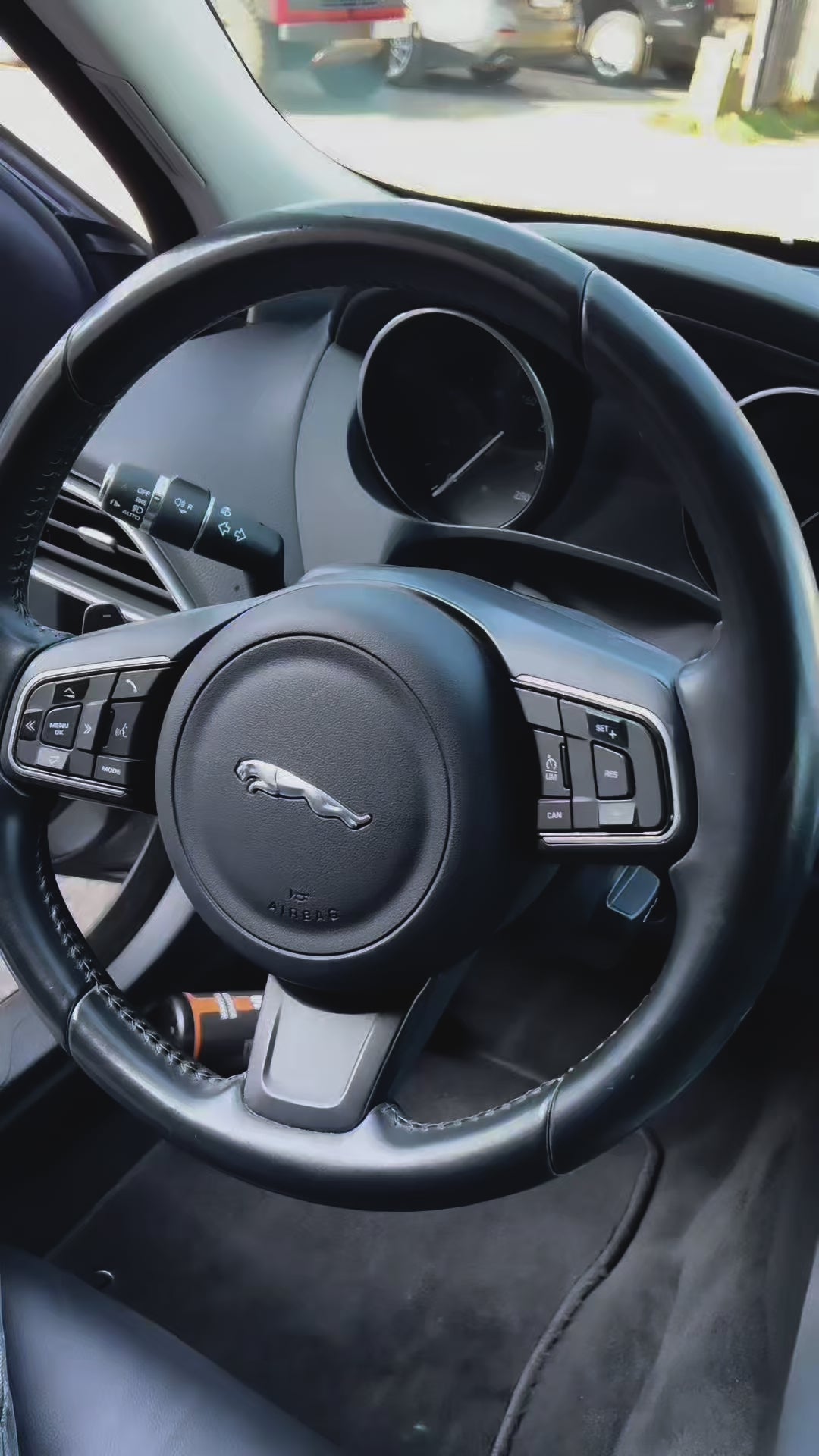 Black Steering Wheel – Lucky’s Leather Cleaner
Easily restore and deep clean your black steering wheel with Lucky’s Leather Cleaner. This powerful yet gentle formula removes dirt, grease, and hand oils, leaving a fresh, matte finish without drying out the leather. Perfect for maintaining a clean, non-slippery grip while protecting and preserving your steering wheel’s original look.